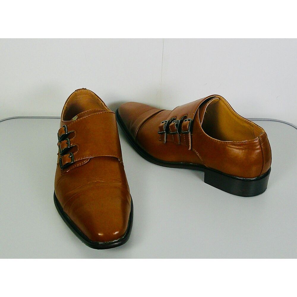 SIO MEN TAN CAP TOE 3 BUCK BUCKLE SHOE. SIZE 12